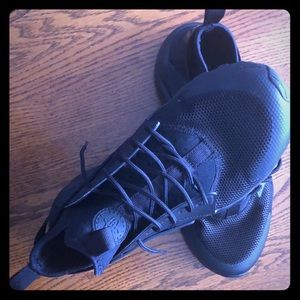 All black air huarache by Nike